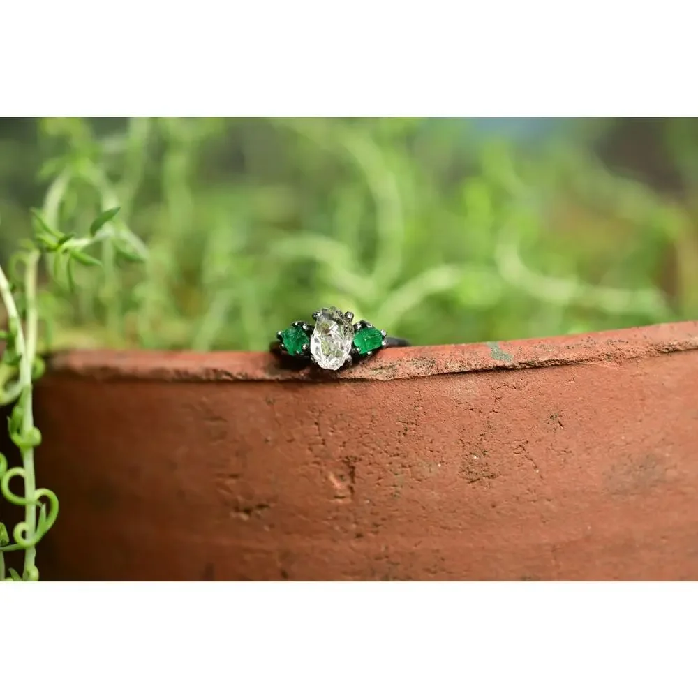 Emerald and Lake County diamond rings - Picture 3 of 9